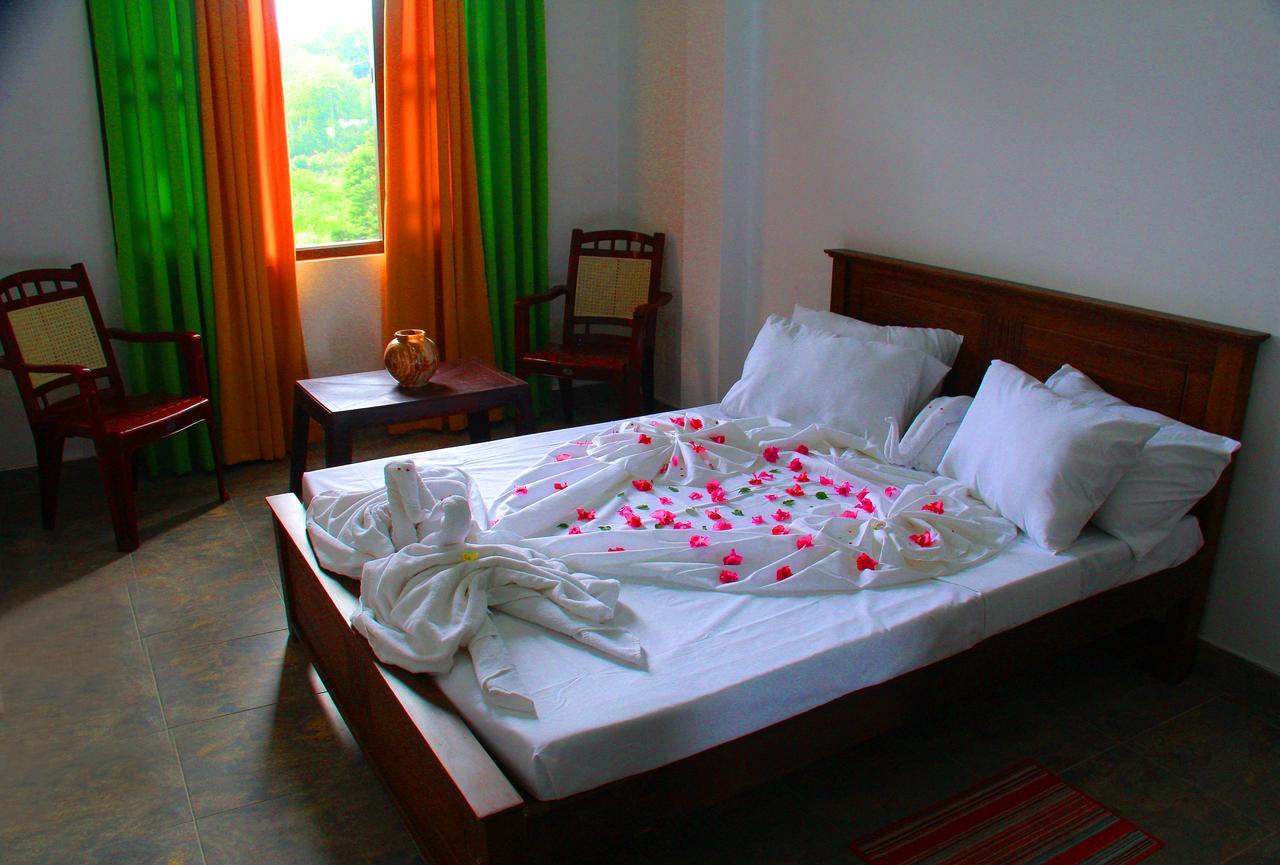 Heaven Gates Holiday Resort Ampitiya Экстерьер фото